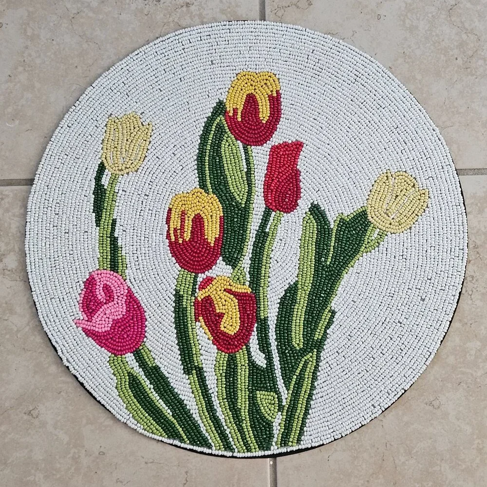 RARE SECRET CELEBRITY KIM SEYBERT TULIP FLOWER PLACEMAT CHARGER CENTERPIECE